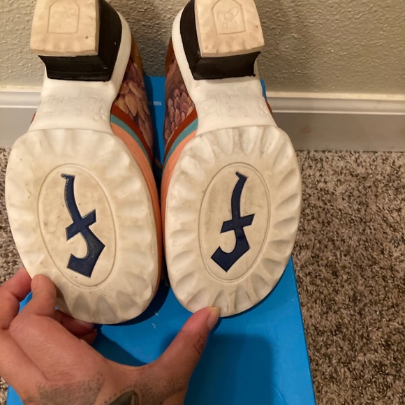 John Fluevog Hopeful Vow. - Picture 4 of 4